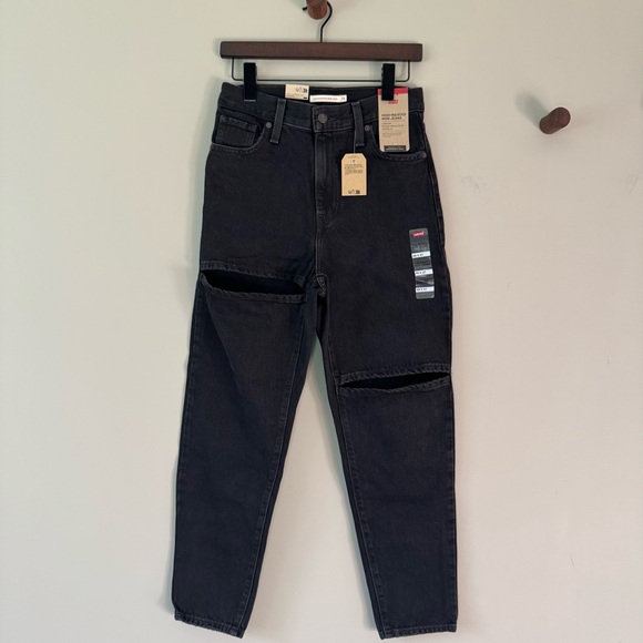 NWT LEVI’S SLICED HIGH WAIST MOM JEANS SIZE 26 x 27 OVEREXPOSURE (BLACK) - Picture 1 of 6